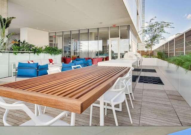 view of patio with outdoor lounge area