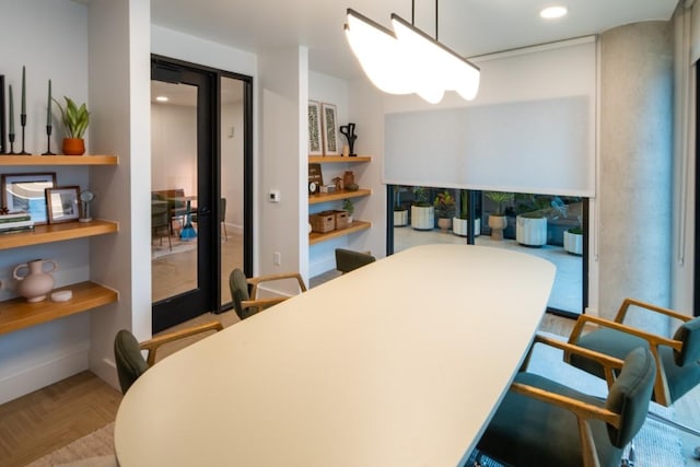 dining area with recessed lighting