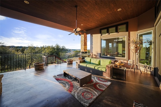 view of patio / terrace with outdoor lounge area and ceiling fan