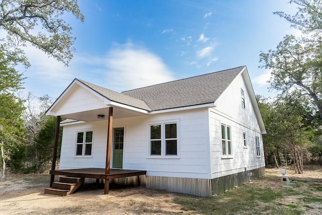 view of front facade featuring covered porch