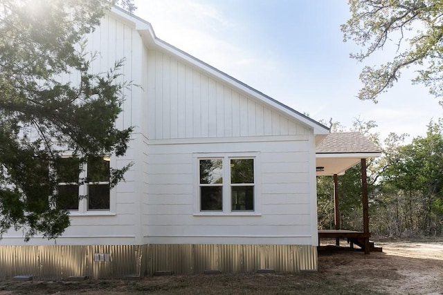 view of side of property