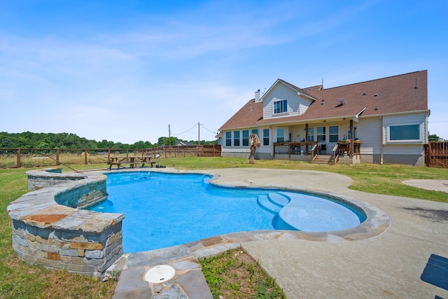 view of swimming pool featuring a patio