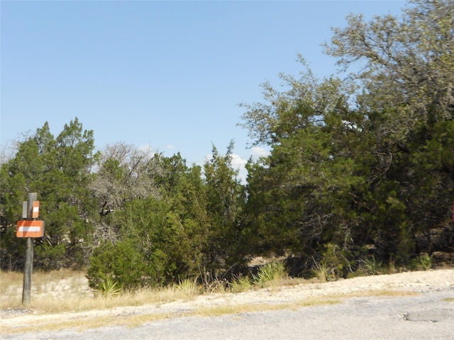 Listing photo 2 for 3304 Marshall Ave, Lago Vista TX 78645