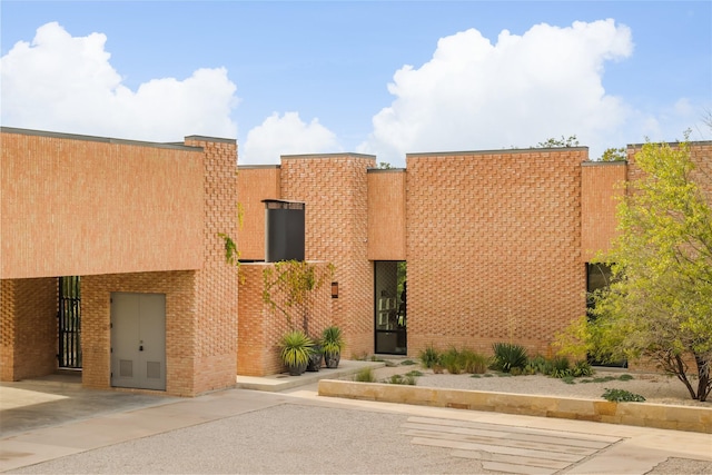 view of front of property