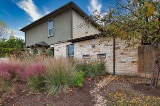 view of home's exterior