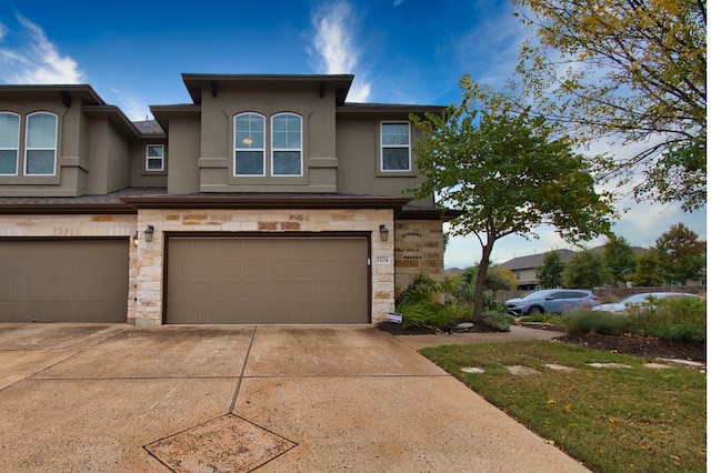 view of front facade with a garage