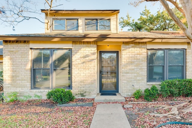 8233 Summer Side Dr Unit 172, Austin, TX 78759 - entrance to property featuring brick siding