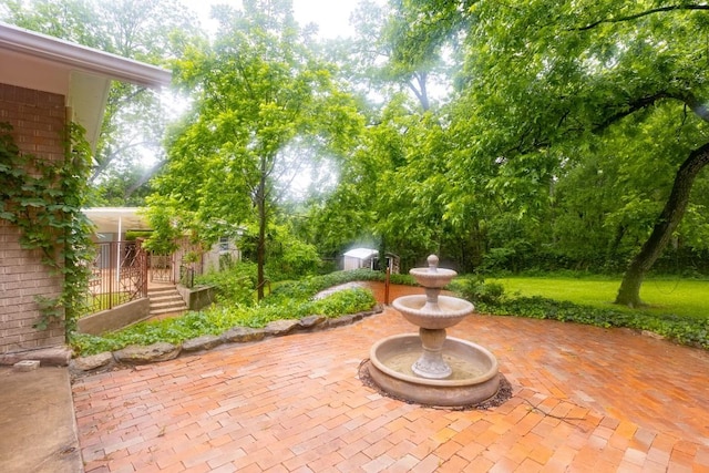 4204 Gregg Ward Ln, Austin, TX 78744 - view of patio / terrace