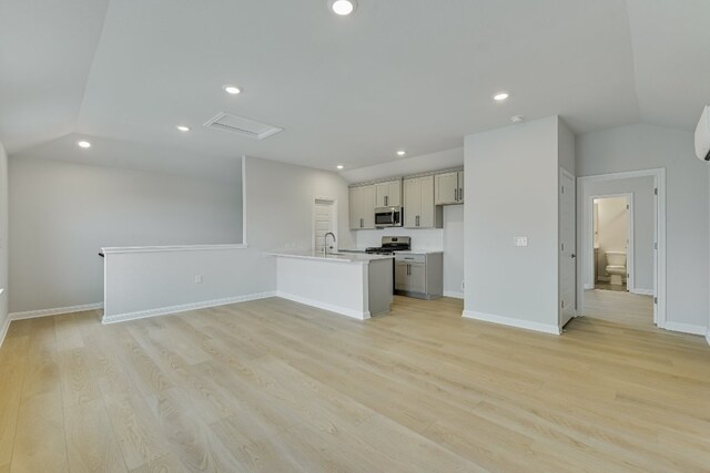 8512 Dongan Dr, Austin, TX 78744 - photo 16