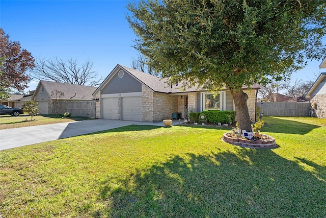 view of front of home featuring a front yard and a garage