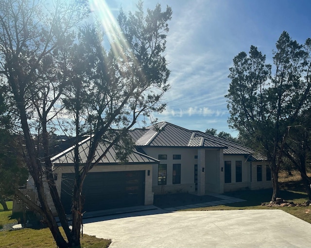 view of front of home featuring a garage