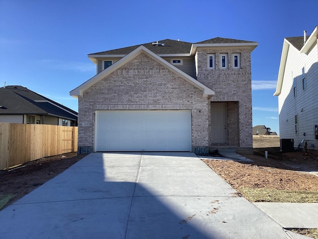 view of front property featuring a garage