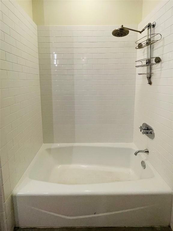 601 E Brushy St Unit 204, Austin, TX 78702 - photo 12
