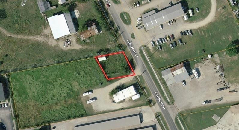 1411 S Commerce St, Lockhart, TX 78644 - photo 3
