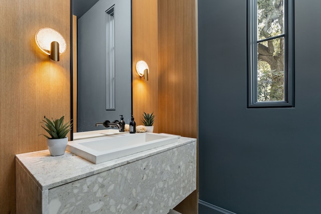 bathroom featuring sink