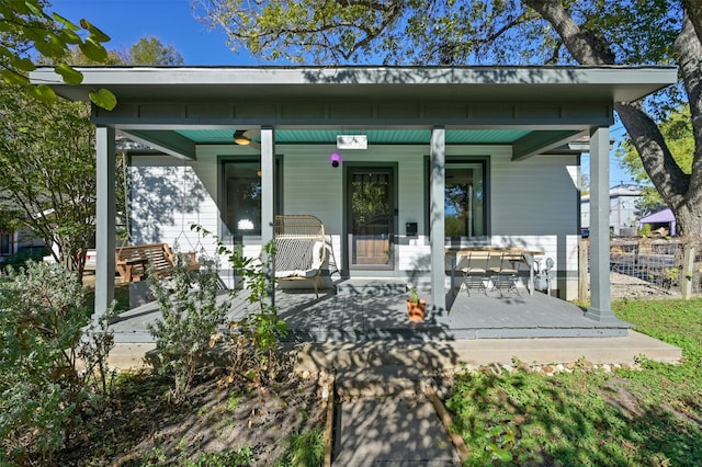 view of front of house featuring covered porch