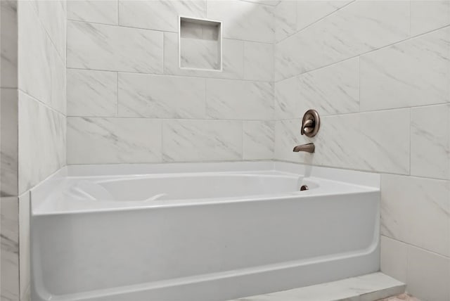 20714 Northland Dr, Lago Vista, TX 78645 - bathroom with a bathtub