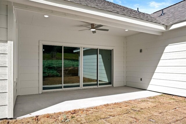 20714 Northland Dr, Lago Vista, TX 78645 - view of patio with a ceiling fan