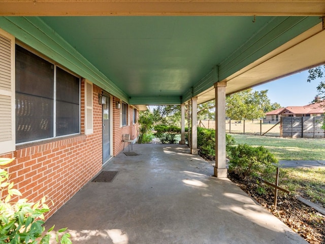 10025 Fm 1660, Hutto, TX 78634 - photo 9