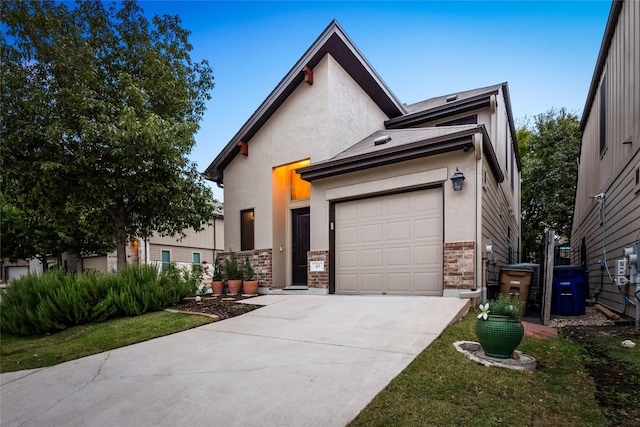 view of front facade with a garage