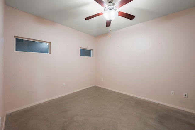 empty room featuring ceiling fan