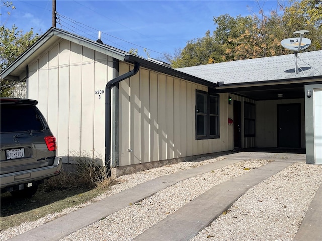 view of home's exterior