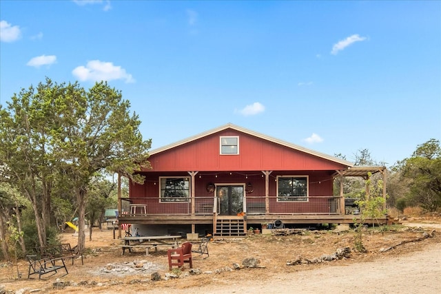 view of front of property