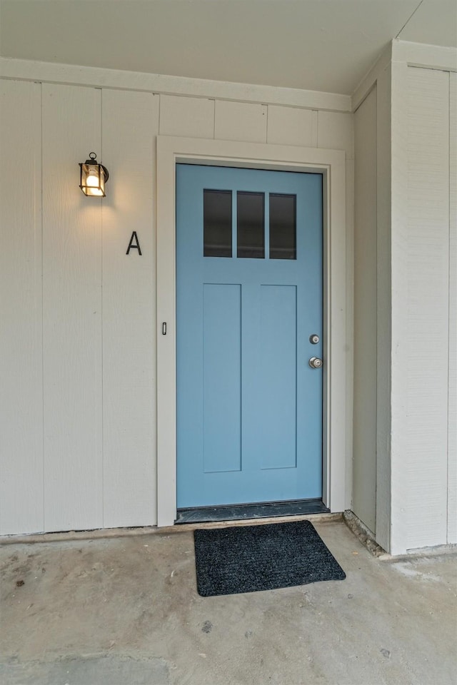 view of entrance to property