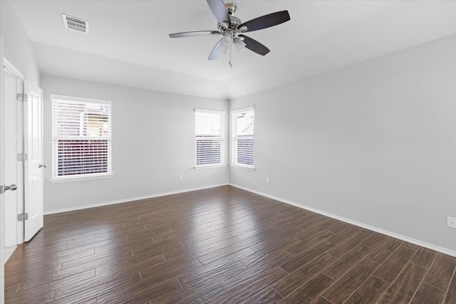 unfurnished room with ceiling fan