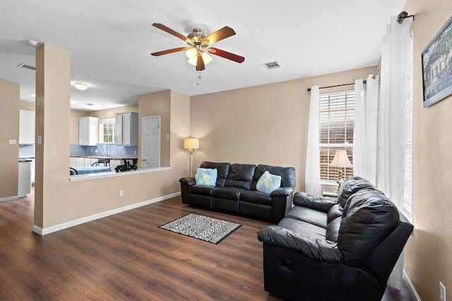 1110 Disraeli Cir, Pflugerville, TX 78660 - photo 25