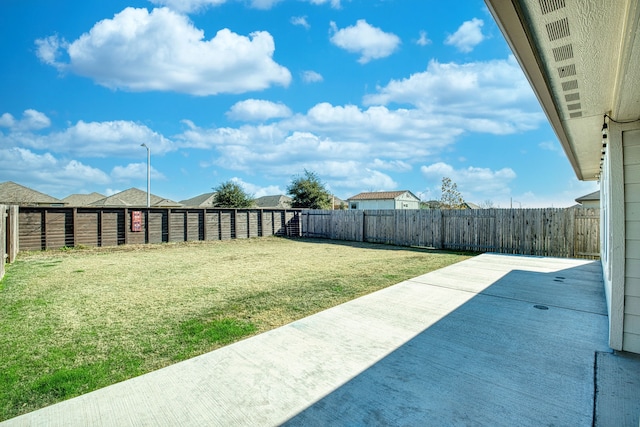 view of yard with a patio