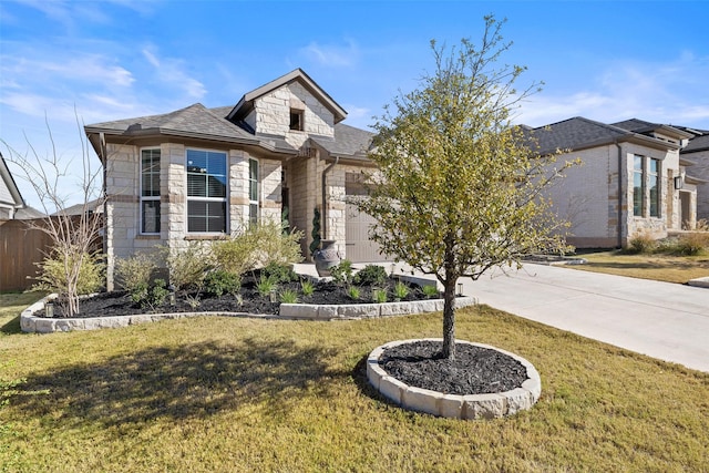 view of front of house with a front yard