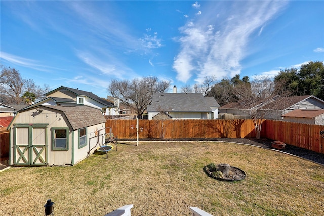 view of yard with a storage shed