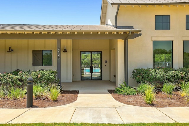 property entrance with a porch