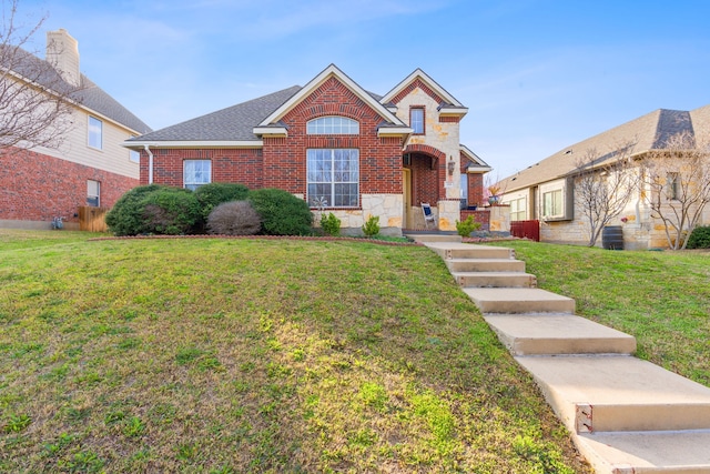 view of front of house with a front lawn