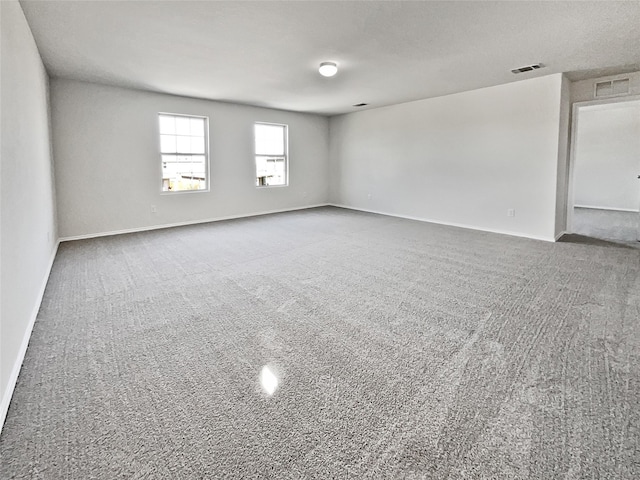 empty room featuring carpet