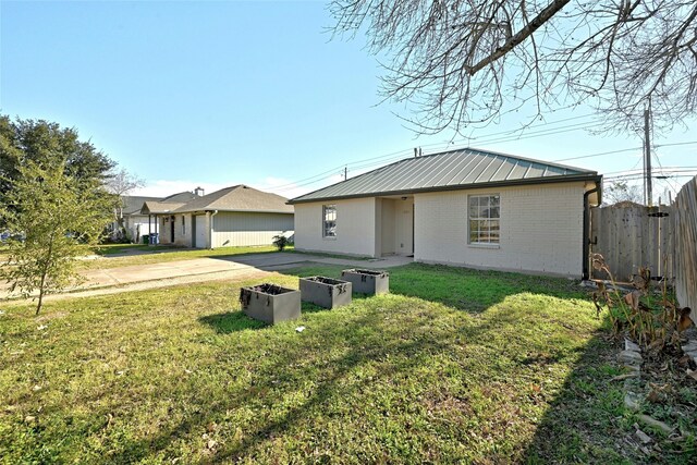 Listing photo 2 for 2501 Blue Meadow Dr, Austin TX 78744