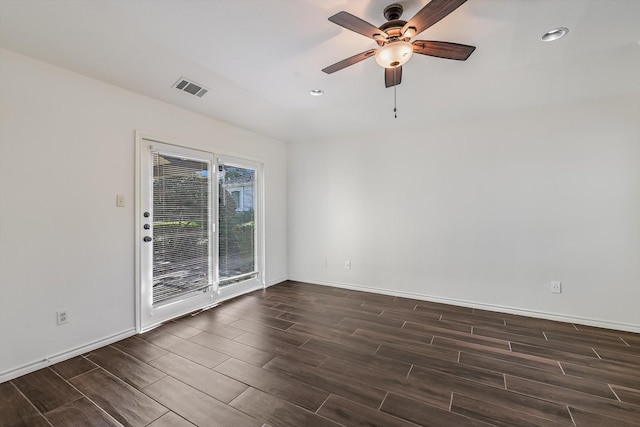 empty room featuring ceiling fan