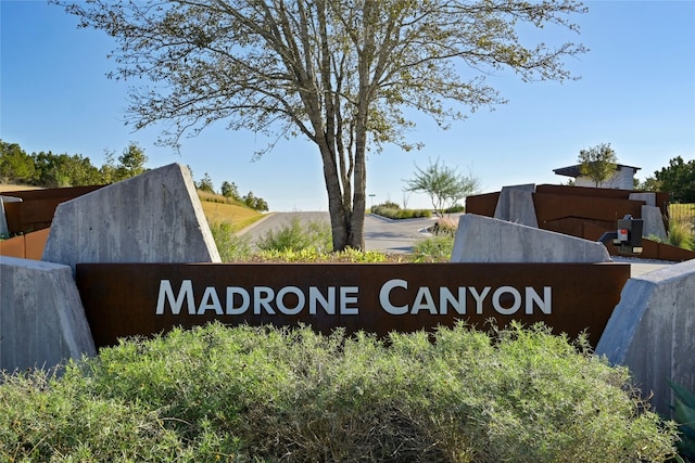 5905 Madrone Tree Ln, Austin, TX 78738