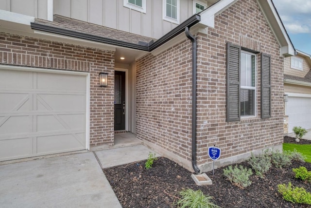17109 Astral Ln, Manor, TX 78653 - entrance to property featuring board and batten siding and brick siding