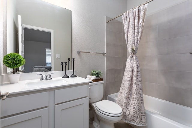 2131 Thayer Cv, San Antonio, TX 78253 - bathroom featuring shower / bathtub combination with curtain, a textured wall, vanity, and ensuite bath