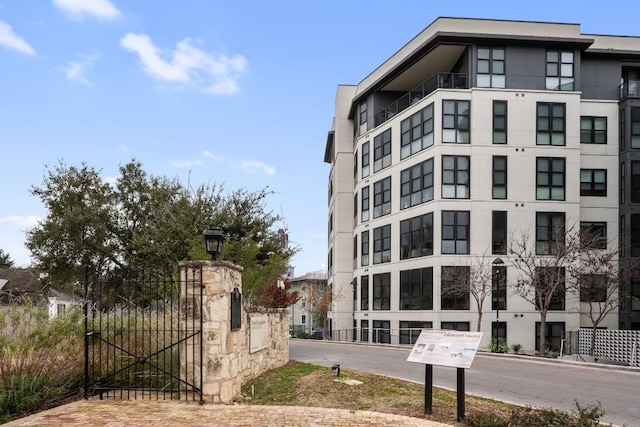 800 Embassy Dr Unit 236, Austin, TX 78702 - photo 20