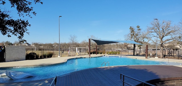 view of swimming pool