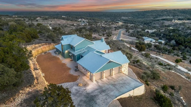 view of aerial view at dusk