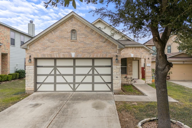 view of front facade with a garage