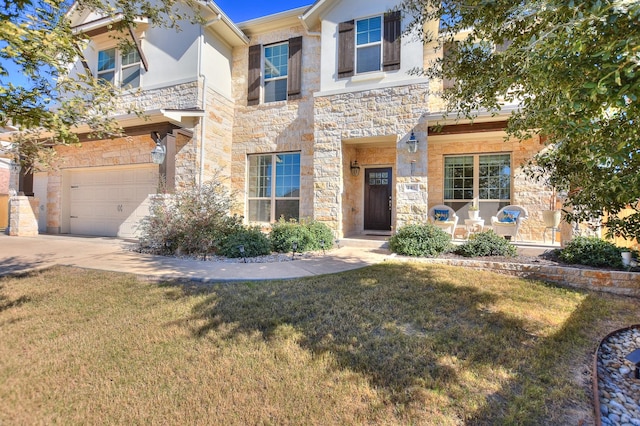 view of front of house with a front lawn