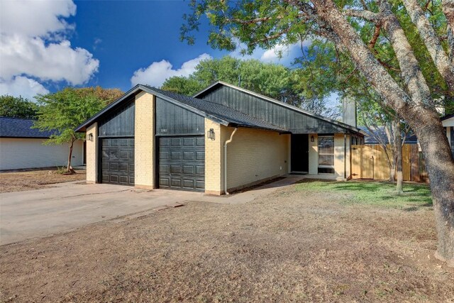 11411 Ptarmigan Dr, Austin, TX 78758 - photo 1
