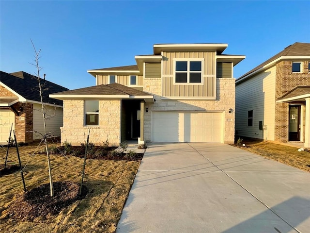 view of front of property featuring a garage