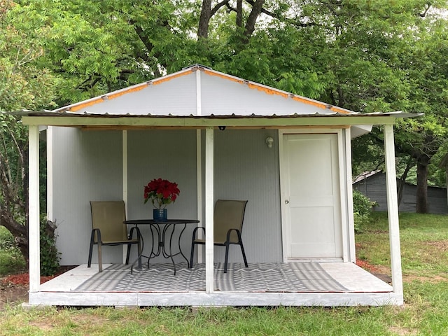 view of outbuilding