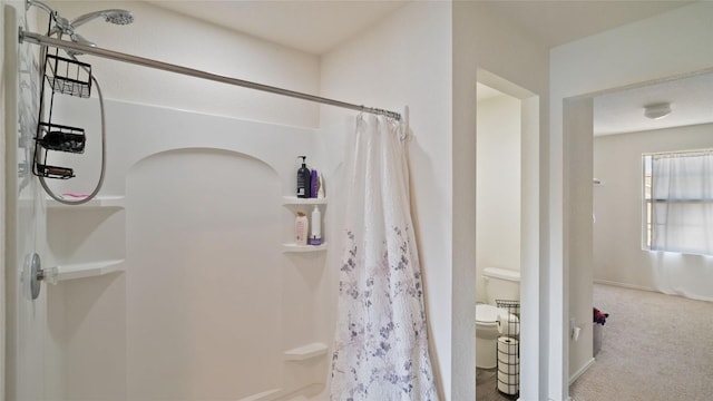 bathroom with curtained shower